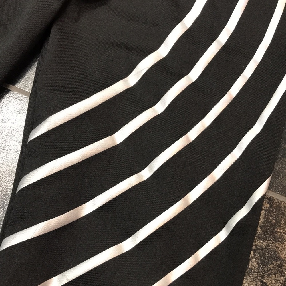 NWOT Black Leggings with Silver/Holographic Detail, Sz. S/M - Picture 9 of 10